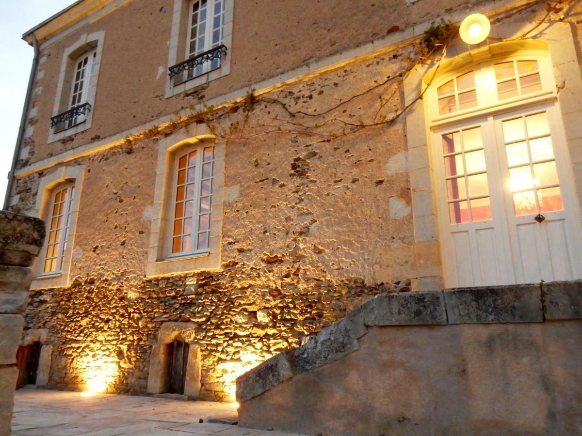 Le Presbytere Du Vigneau Menil Exterior photo
